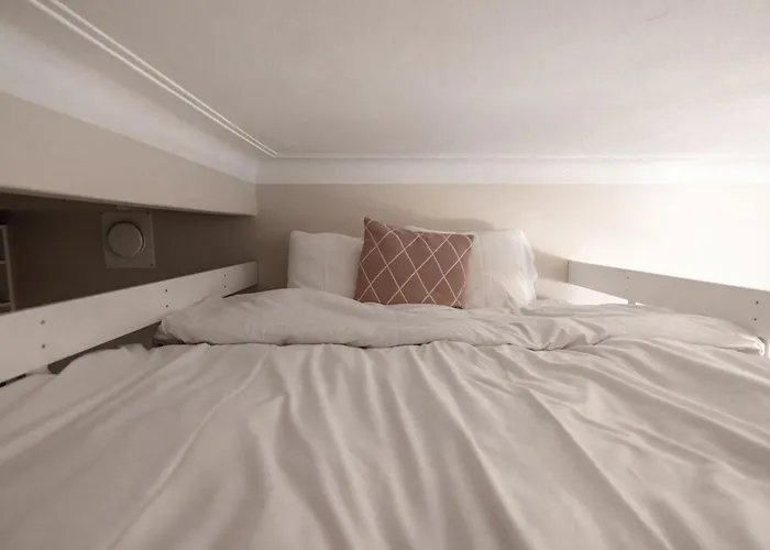 2ndhomes Stylish Loft-studio In Kamppi